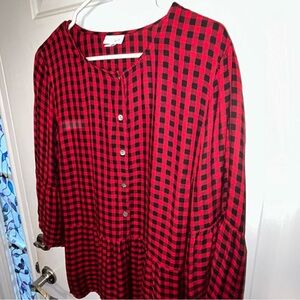 J. Jill Red and Black Plaid Shirt button down pearl like button ruffled bottom